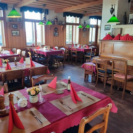 Berggasthaus & Pension Schoene Aussicht クリンゲンタール エクステリア 写真
