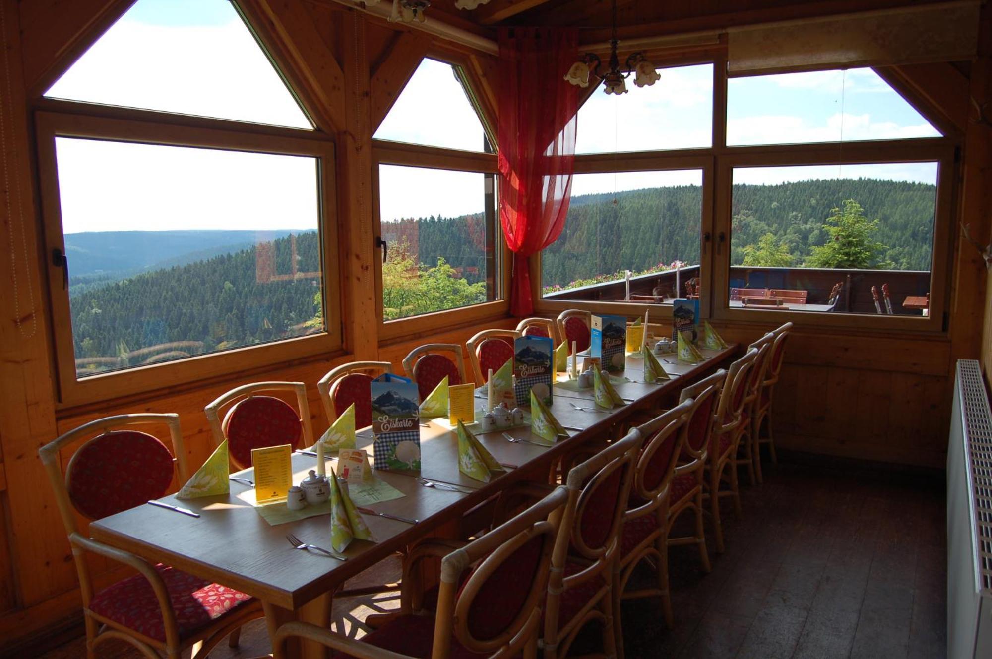 Berggasthaus & Pension Schoene Aussicht クリンゲンタール エクステリア 写真