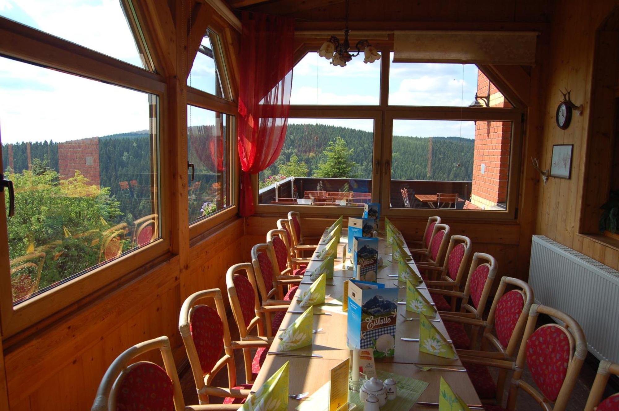 Berggasthaus & Pension Schoene Aussicht クリンゲンタール エクステリア 写真