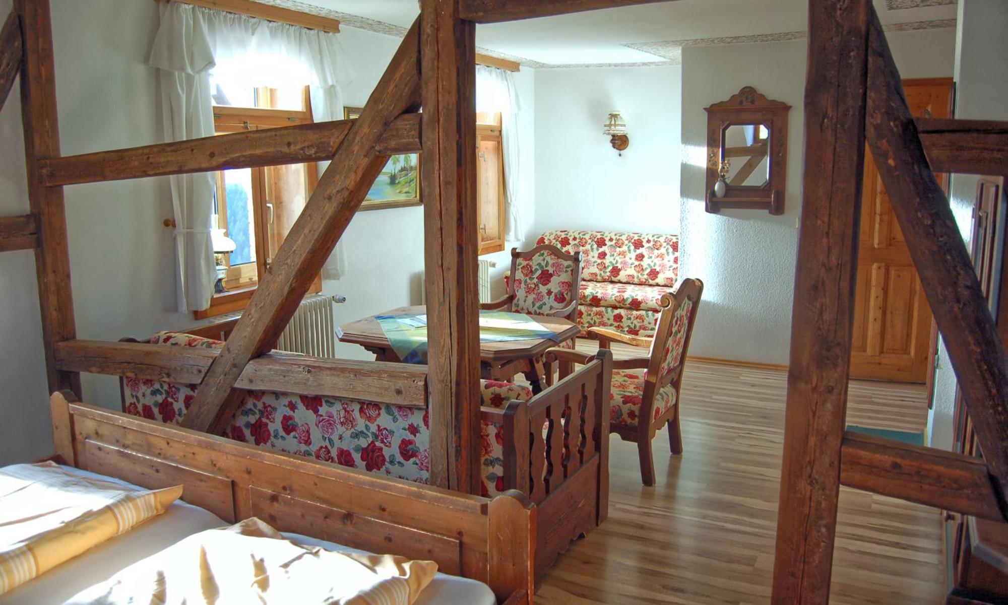 Berggasthaus & Pension Schoene Aussicht クリンゲンタール 部屋 写真