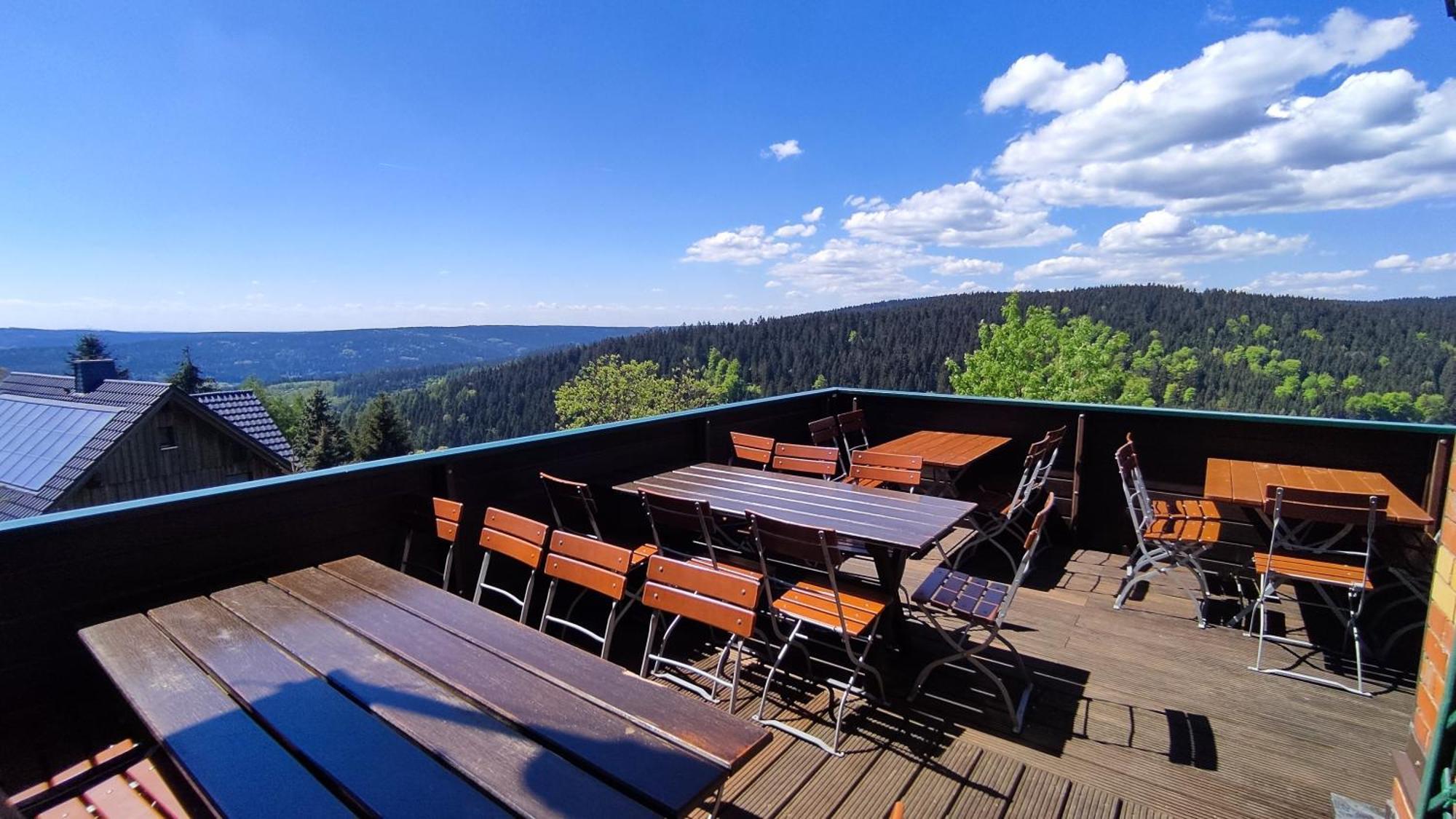 Berggasthaus & Pension Schoene Aussicht クリンゲンタール エクステリア 写真