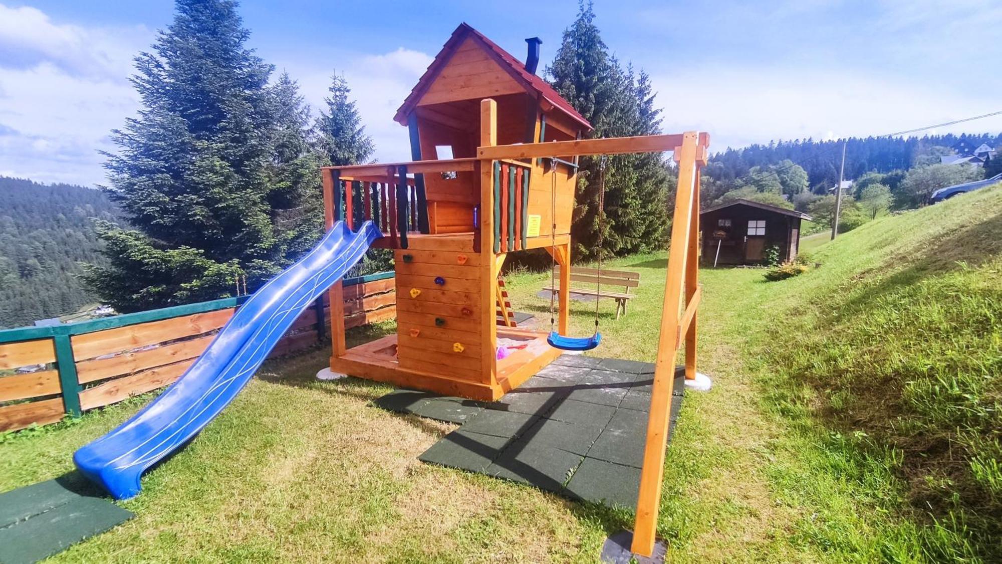 Berggasthaus & Pension Schoene Aussicht クリンゲンタール エクステリア 写真